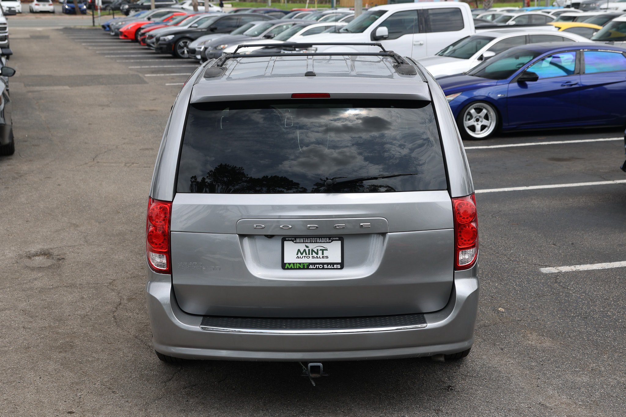 Used 2018 Dodge Grand Caravan SXT FWD image 13