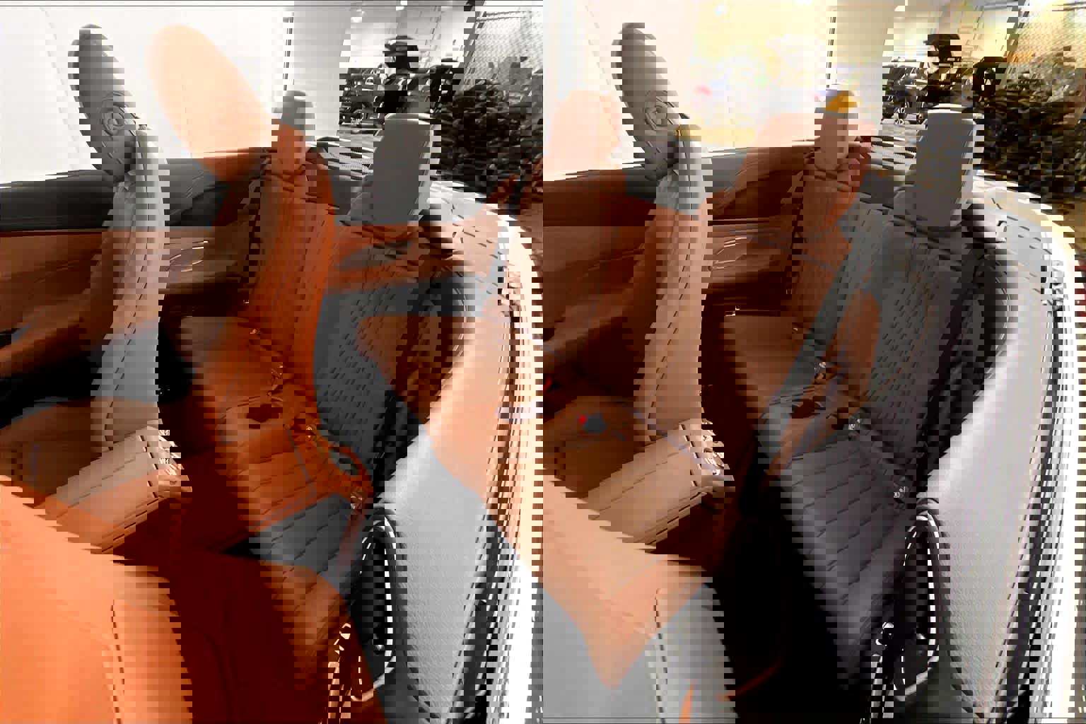 Used 2023 Mercedes-Benz E 450 4MATIC Cabriolet image 20