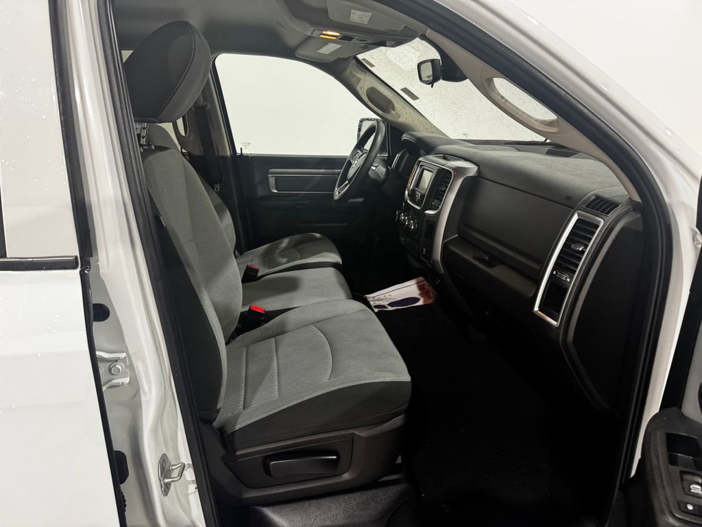 Used 2022 RAM 1500 Classic SLT image 23