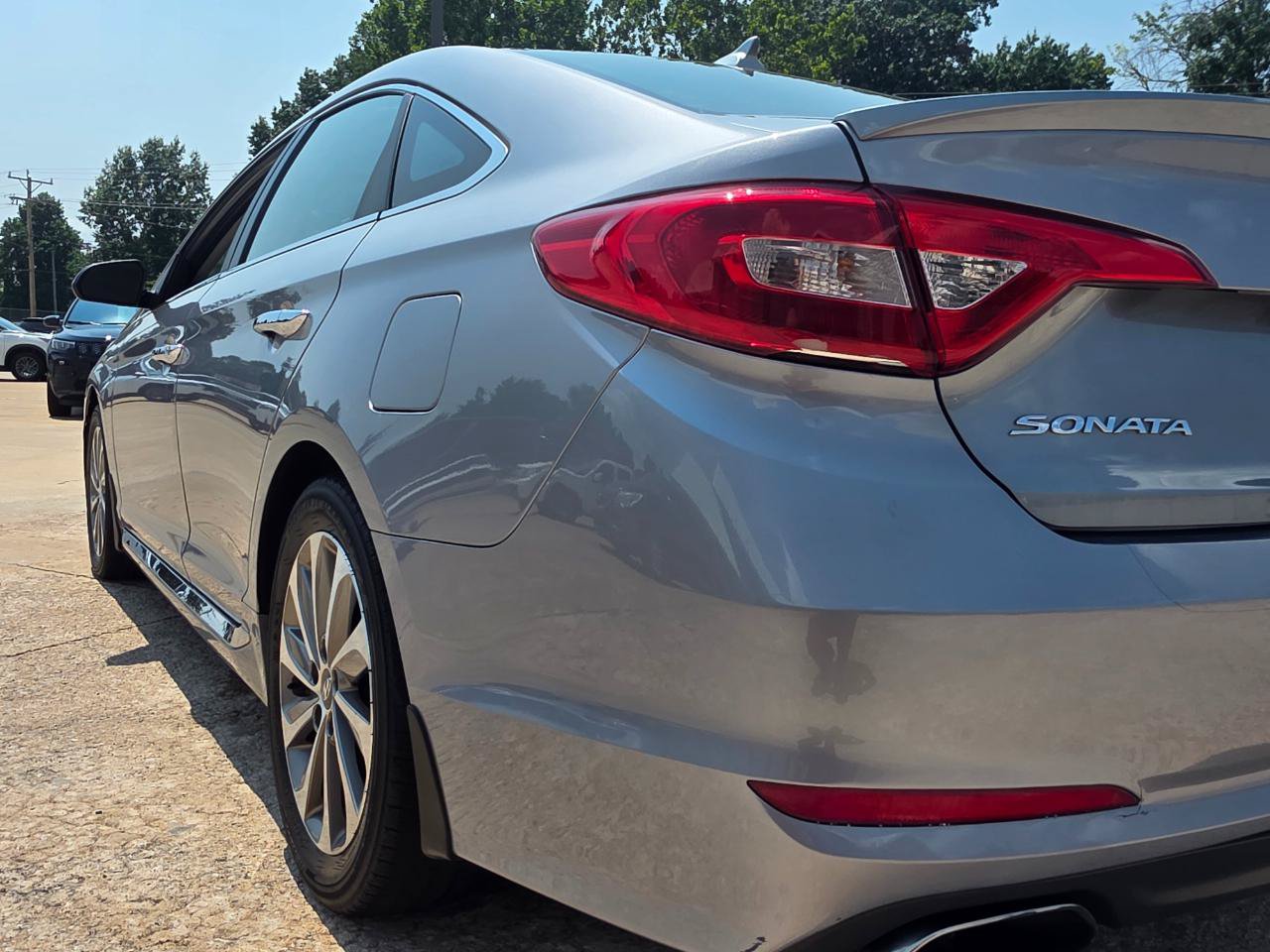 Used 2016 Hyundai Sonata Sport w/ Option Group 03 FWD image 17