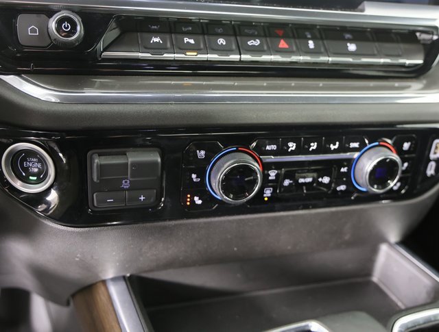 Used 2024 Chevrolet Silverado 1500 High Country w/ Technology Package image 18