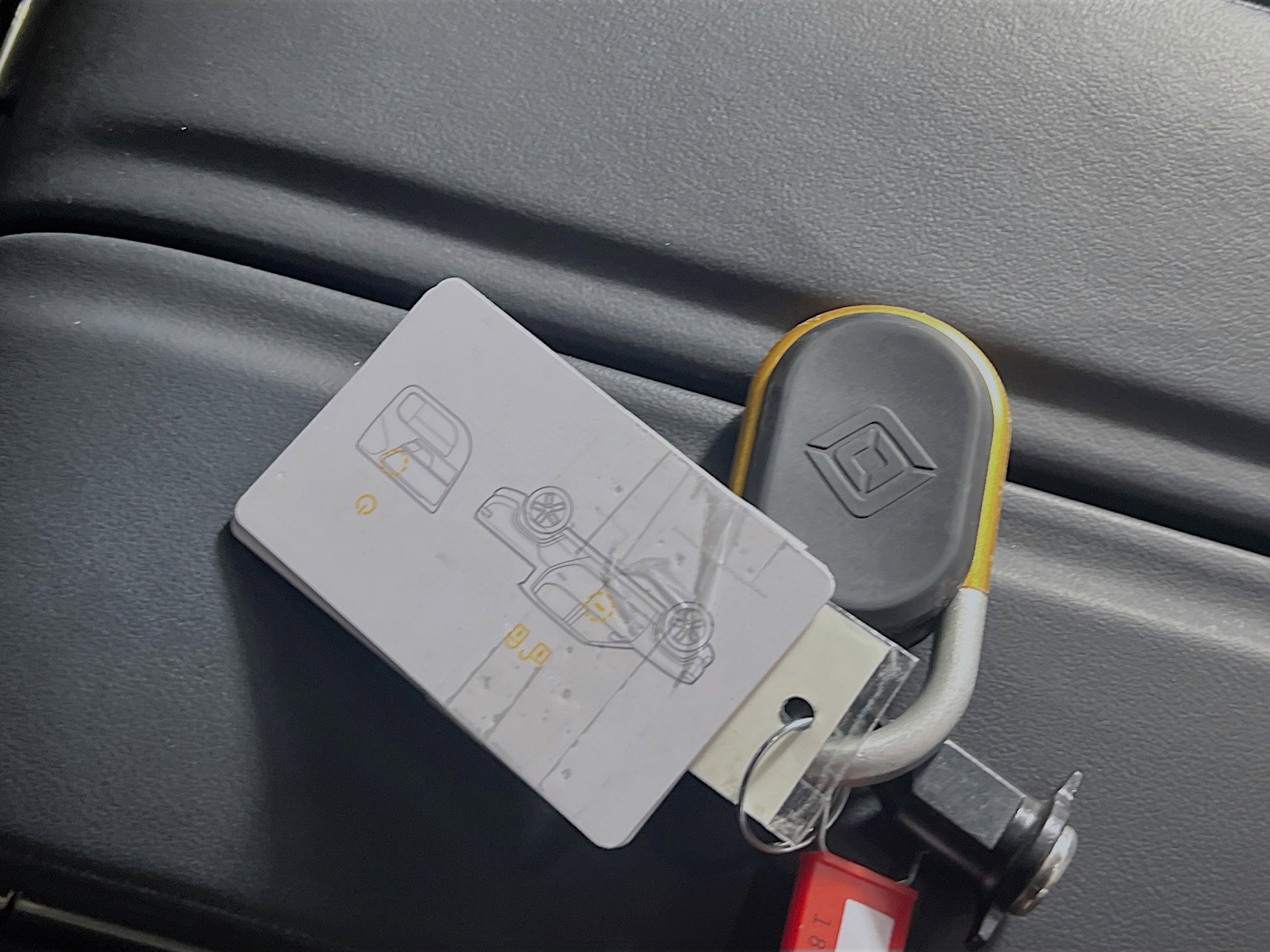 Used 2023 Rivian R1T Adventure image 32