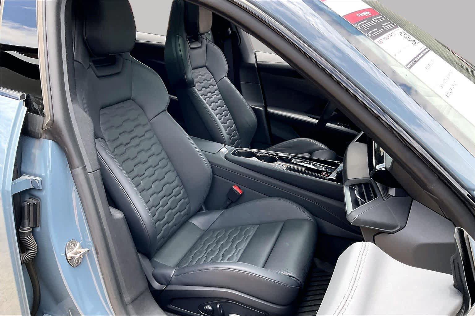 Used 2024 Audi e-tron GT Premium Plus w/ Performance Package AWD/4WD image 9