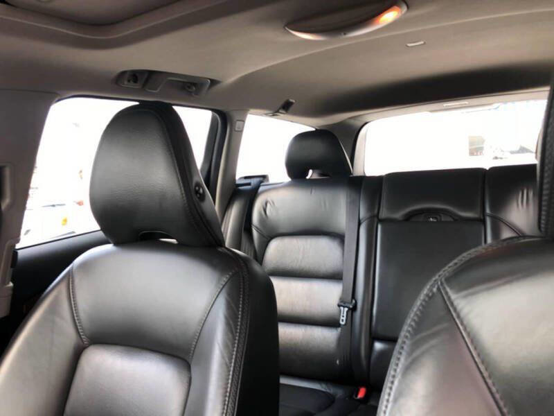 Used 2010 Volvo XC70 3.2 image 3