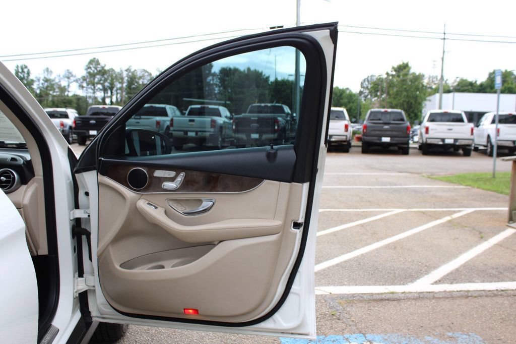 Used 2017 Mercedes-Benz GLC 300 image 31