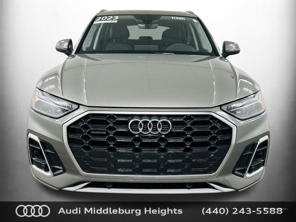 Certified 2023 Audi Q5 2.0T Premium Plus w/ Premium Plus Package AWD/4WD image 2