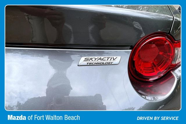 Used 2019 MAZDA MX-5 Miata RF Grand Touring RWD image 19