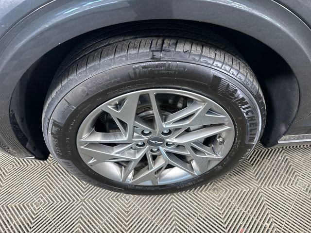 Used 2025 Genesis GV70 2.5T image 10