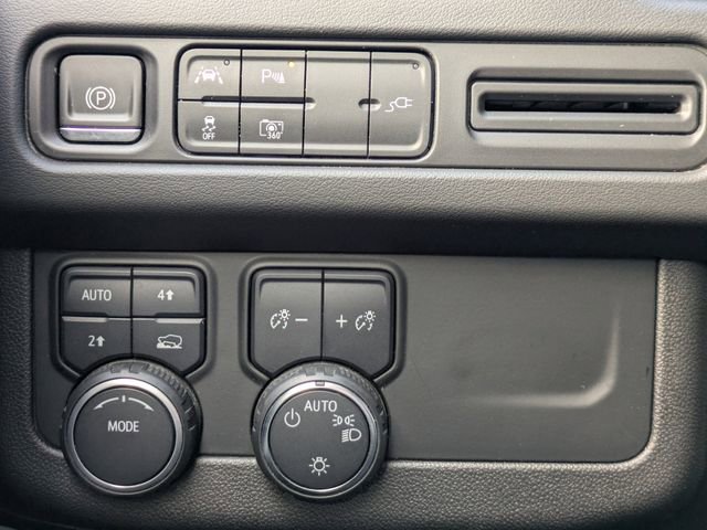 Used 2022 Chevrolet Tahoe RST w/ Sport Performance Package AWD/4WD image 31