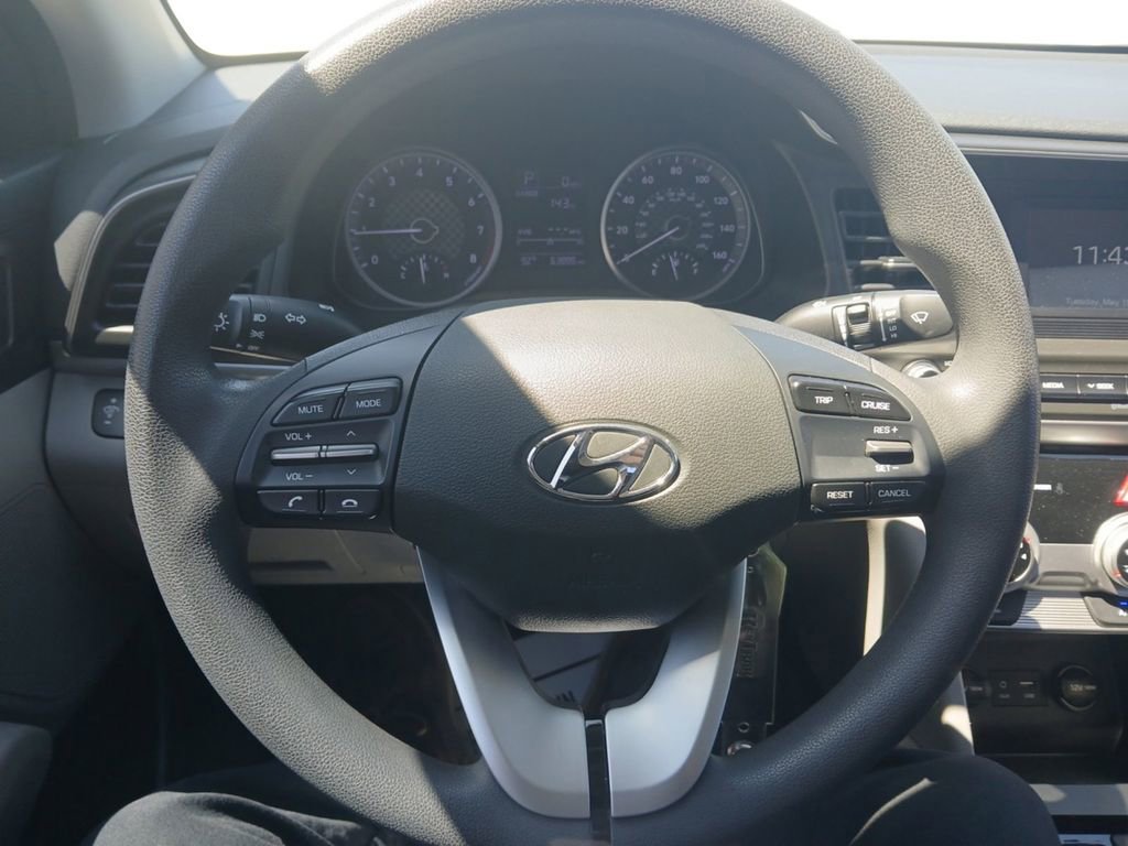 Used 2019 Hyundai Elantra SE FWD image 9