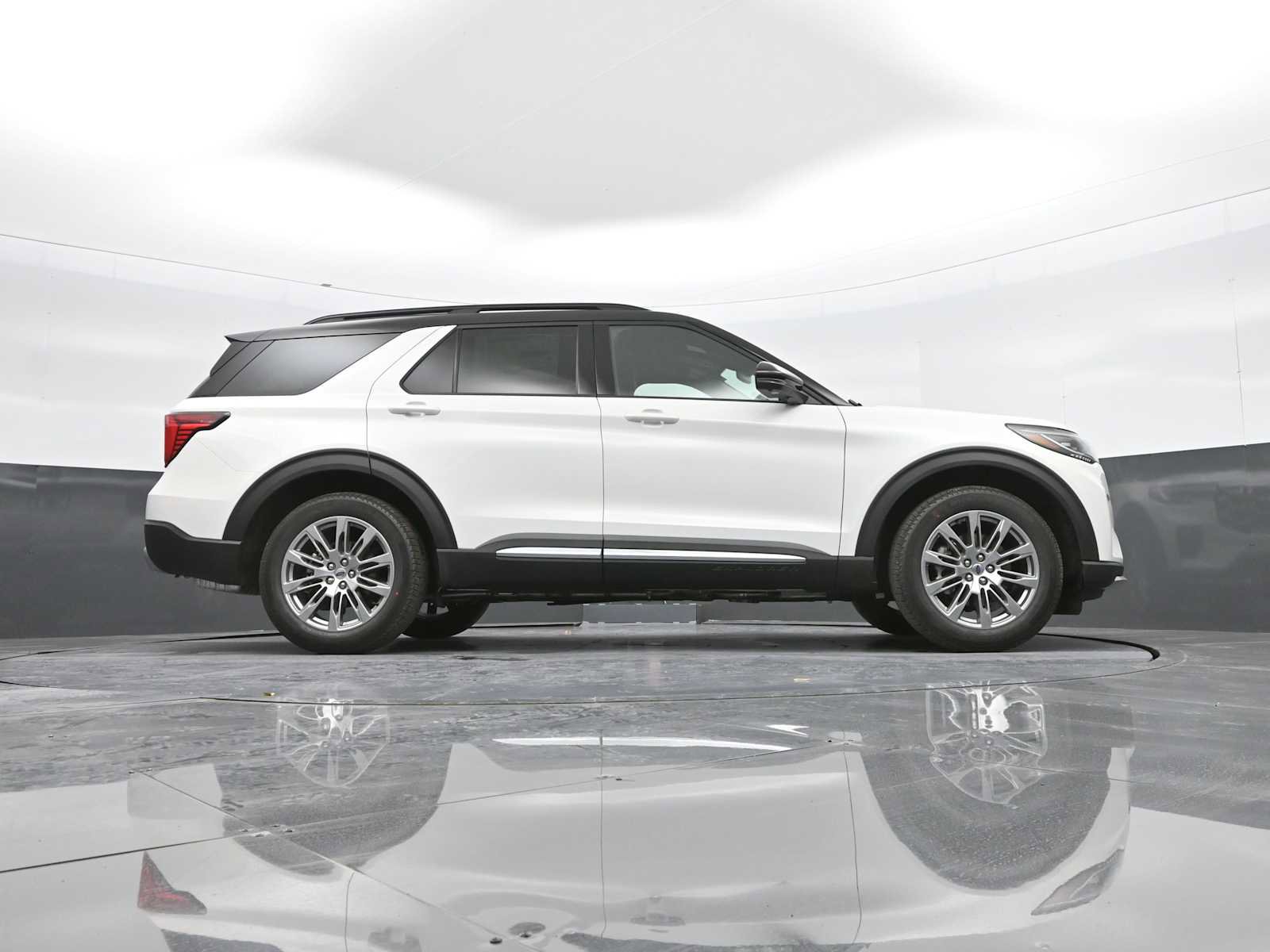 New 2026 Ford Explorer Platinum image 65