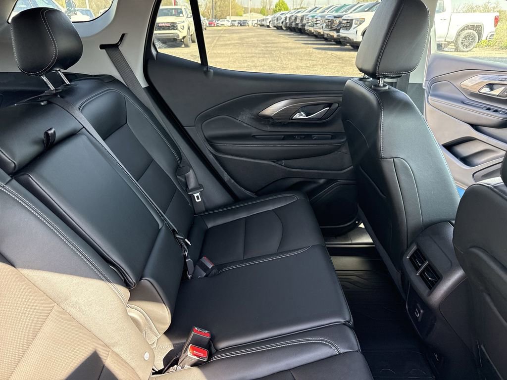 Certified 2024 GMC Terrain SLT w/ Tech Package image 34