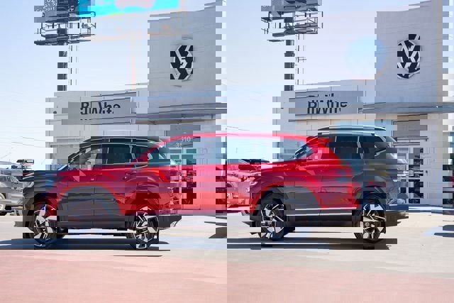 New 2025 Volkswagen Atlas SEL image 3