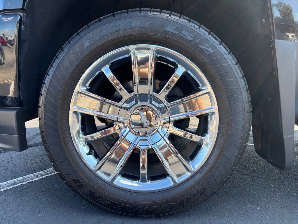 Used 2017 Chevrolet Silverado 1500 High Country AWD/4WD image 14