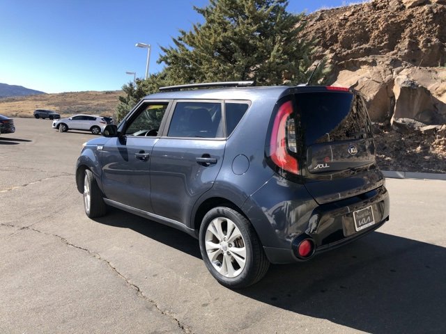 Used 2016 Kia Soul + image 11