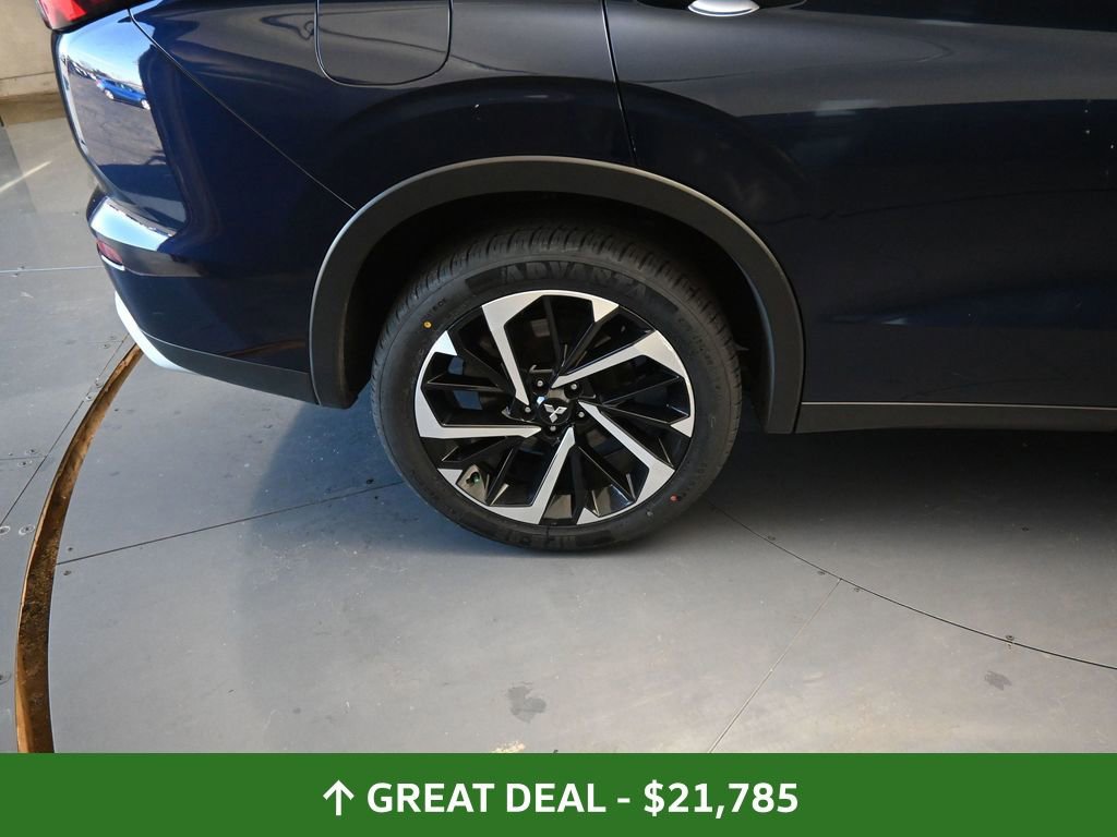 Used 2024 Mitsubishi Outlander SE image 24