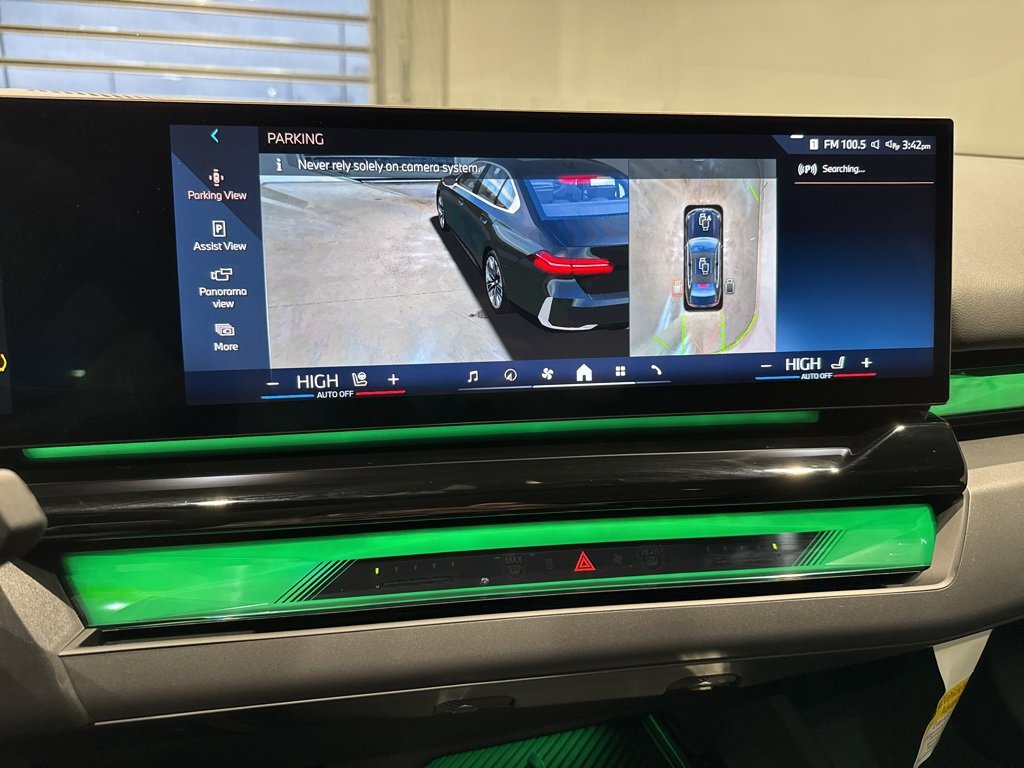 Used 2024 BMW i5 eDrive40i w/ Premium Package image 37