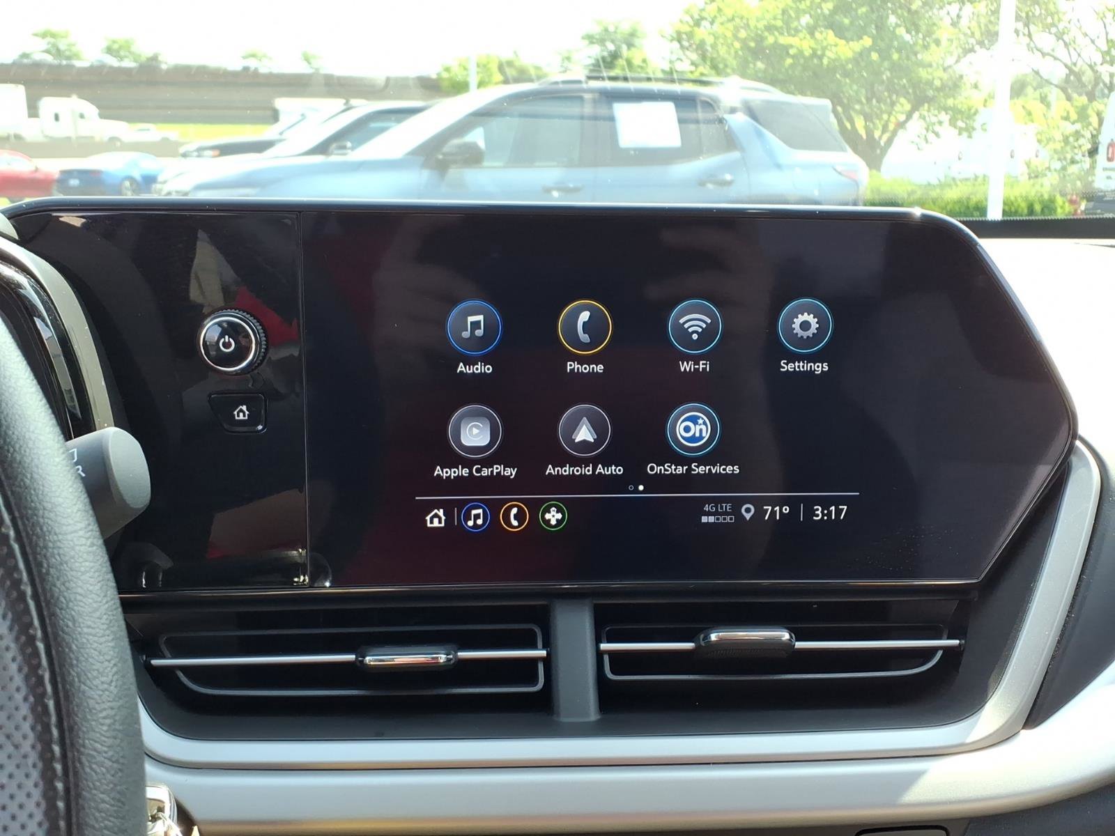 Used 2024 Chevrolet Trax LS FWD image 11