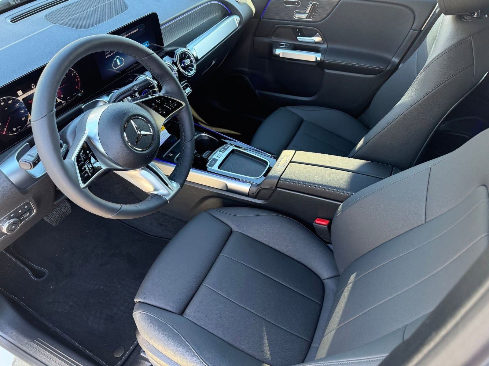 New 2026 Mercedes-Benz GLB 250 4MATIC image 4