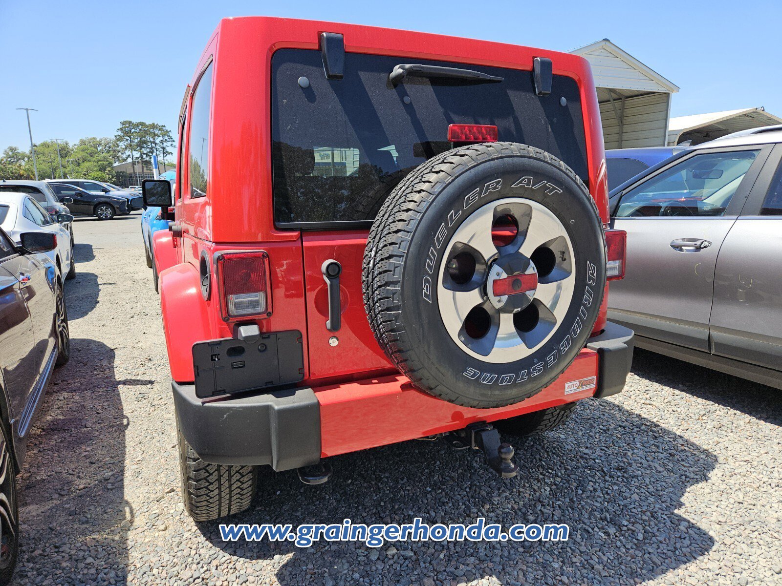 Used 2017 Jeep Wrangler Unlimited Sahara image 9