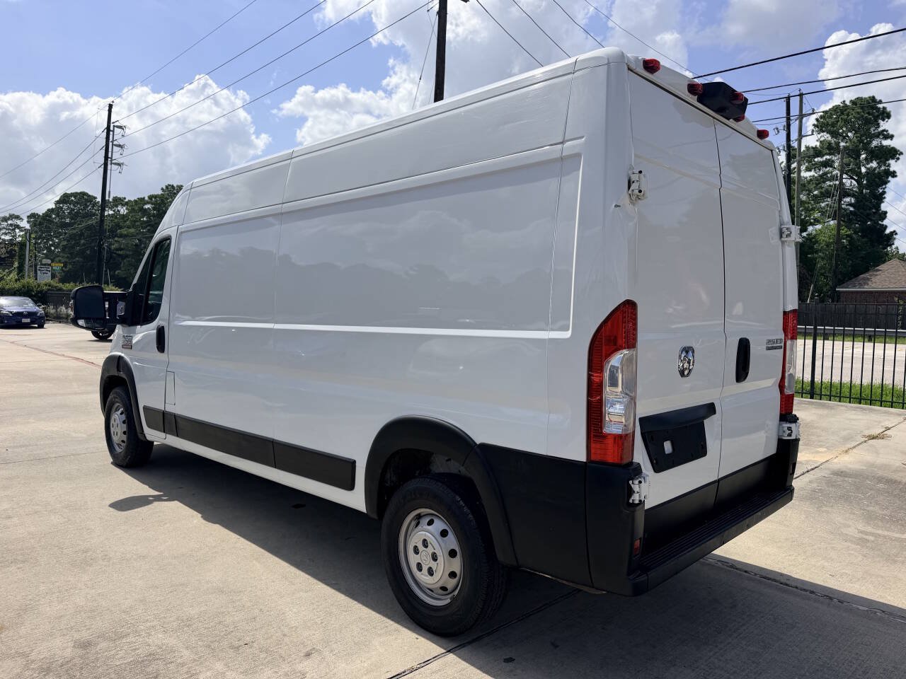 Used 2023 RAM ProMaster 2500 FWD image 5