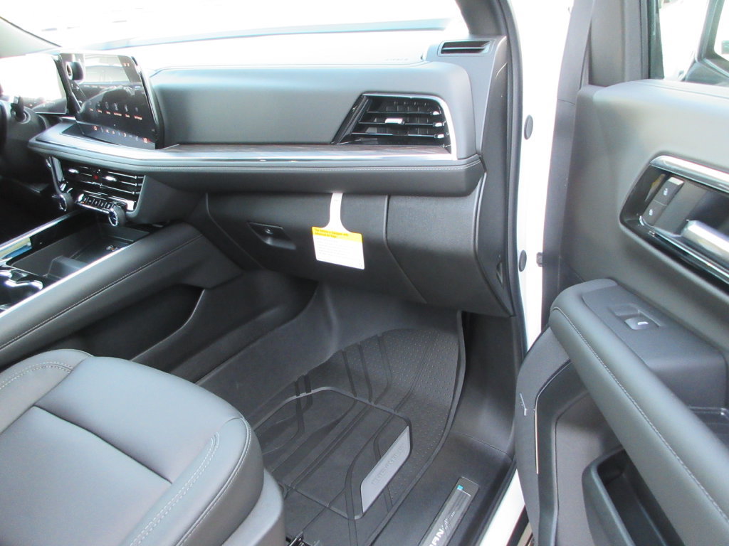 New 2026 Chevrolet Suburban Z71 w/ Z71 Off-Road Package AWD/4WD image 21