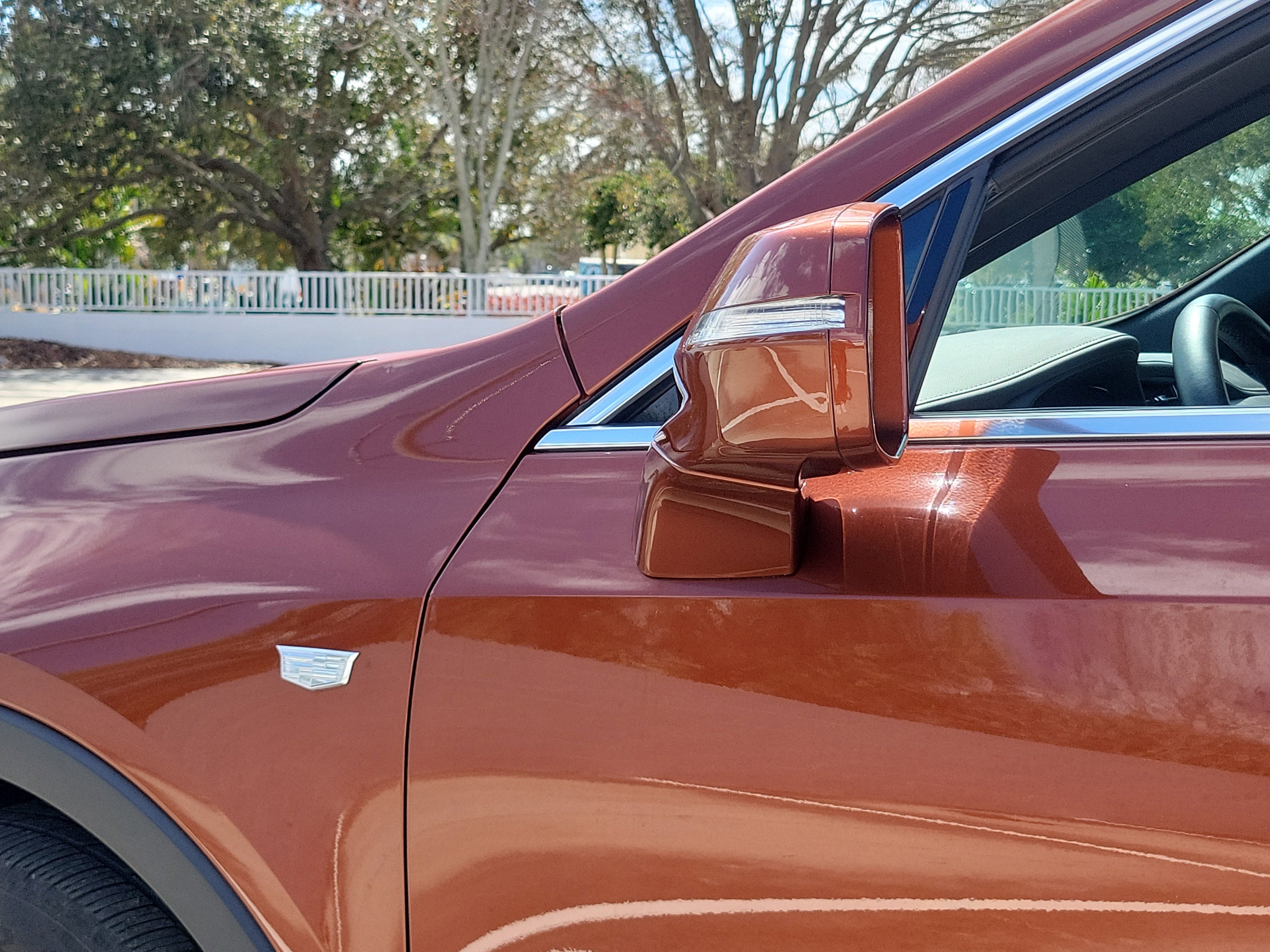 Used 2021 Cadillac XT4 Premium Luxury AWD/4WD image 9