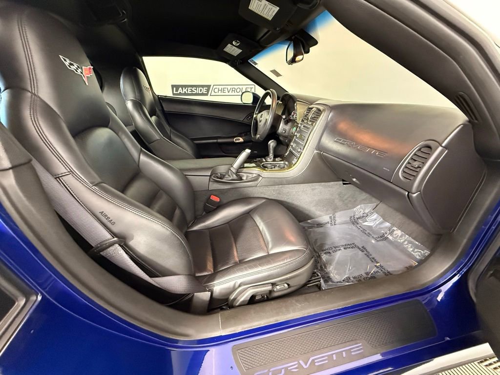 Used 2006 Chevrolet Corvette Coupe w/ Preferred Equipment Group image 16