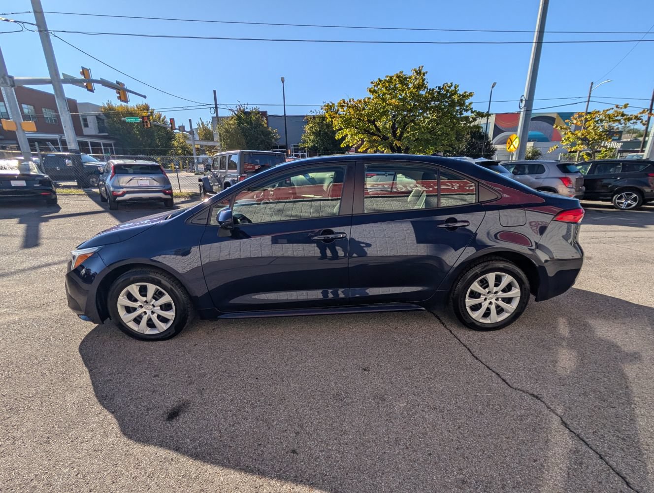 Used 2023 Toyota Corolla LE FWD image 9