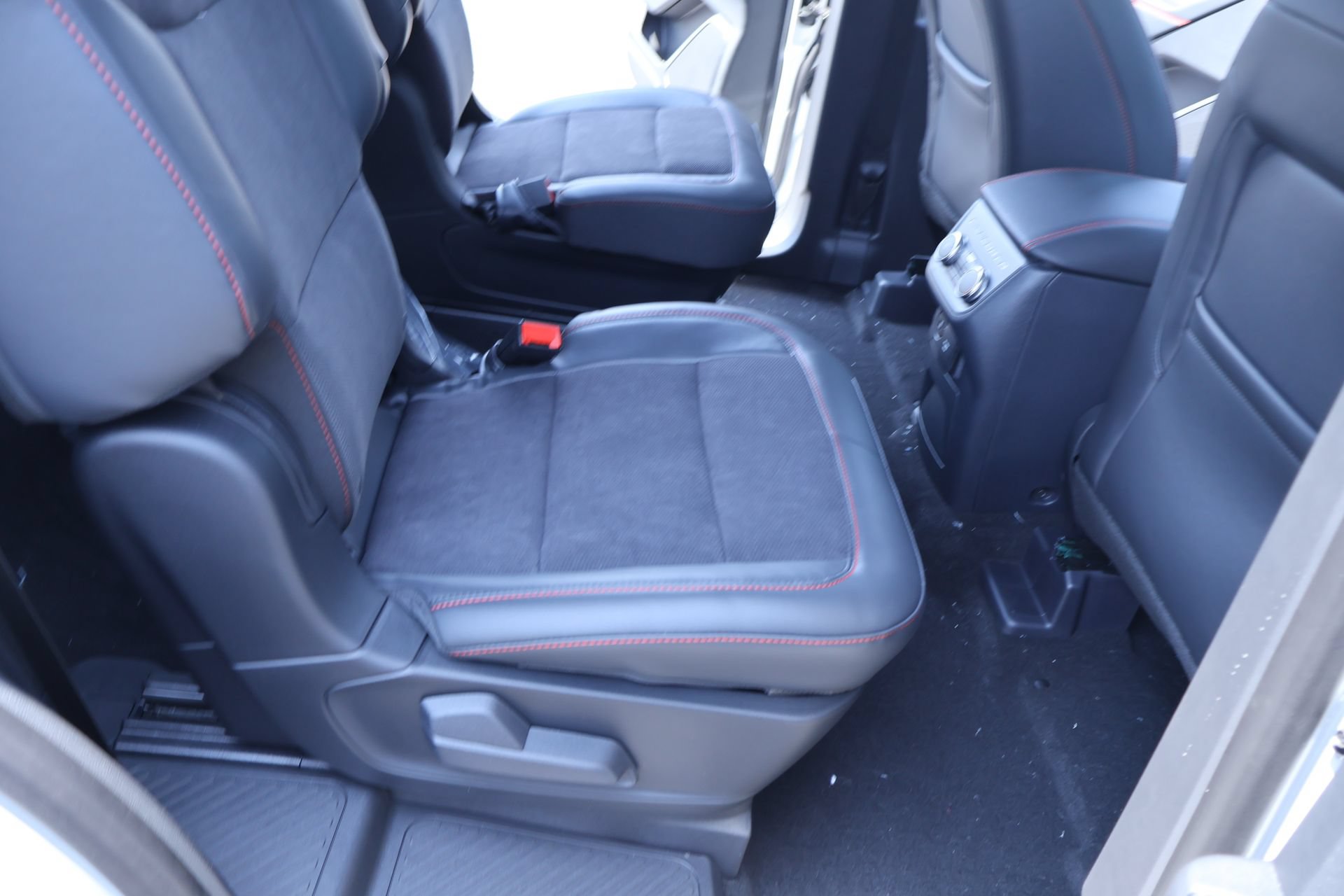 New 2026 Ford Explorer ST w/ Sun And Sound Package AWD/4WD image 16