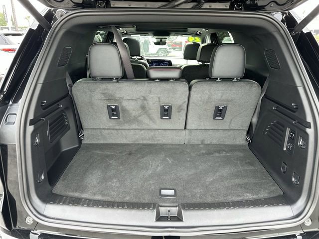 Used 2024 Chevrolet Traverse RS image 27