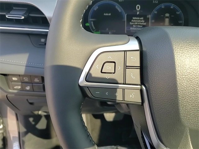 Used 2025 Toyota Highlander Platinum image 15