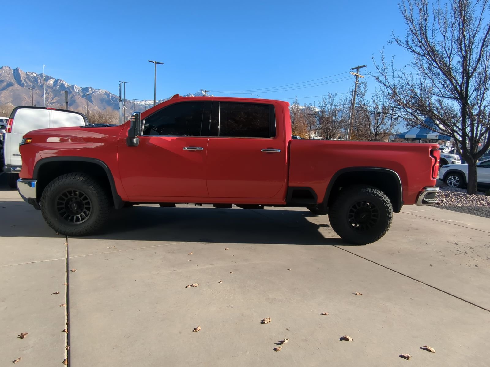 Used 2024 Chevrolet Silverado 3500 LTZ image 3