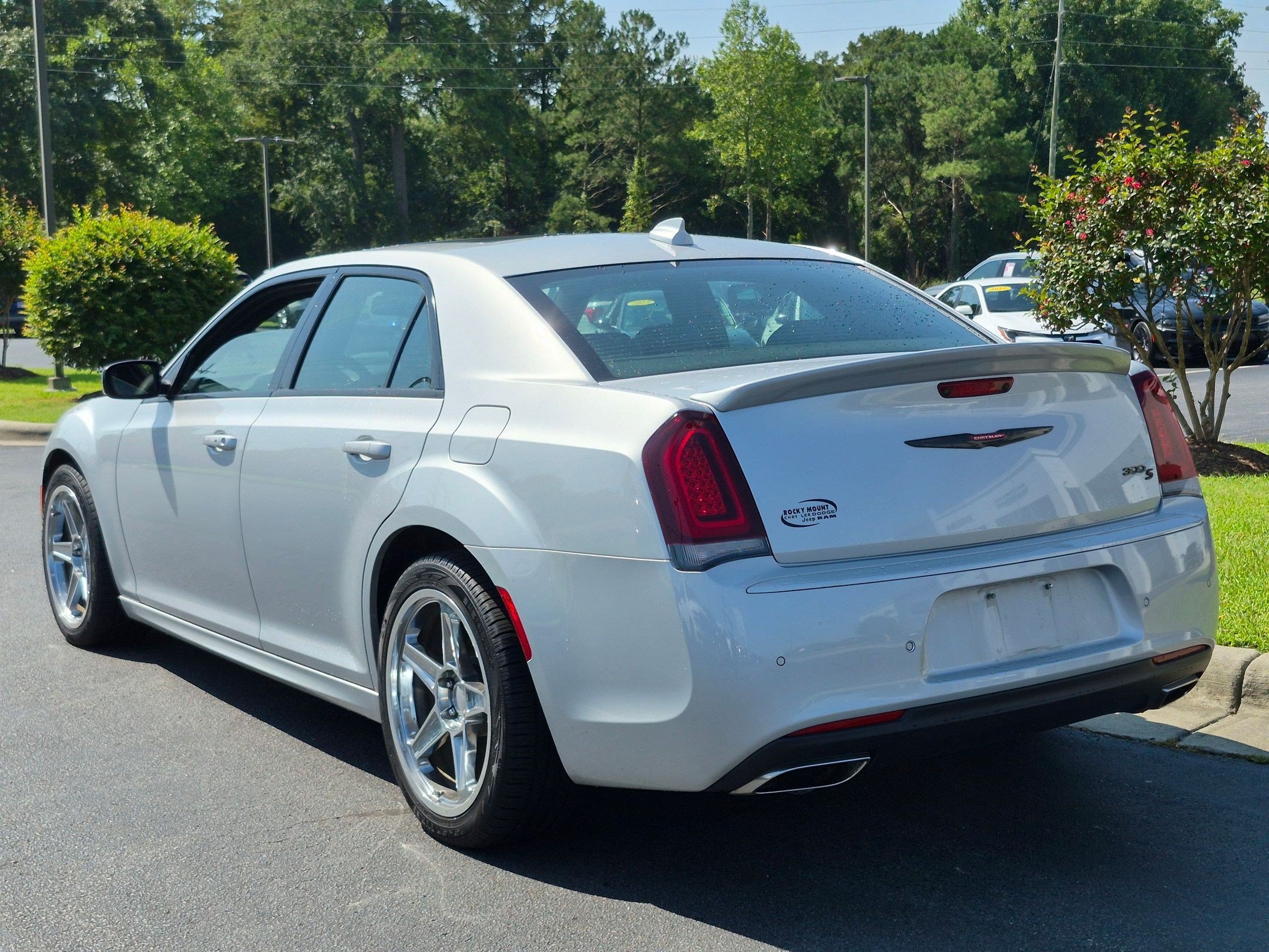 Used 2023 Chrysler 300 S w/ Comfort Group RWD image 7