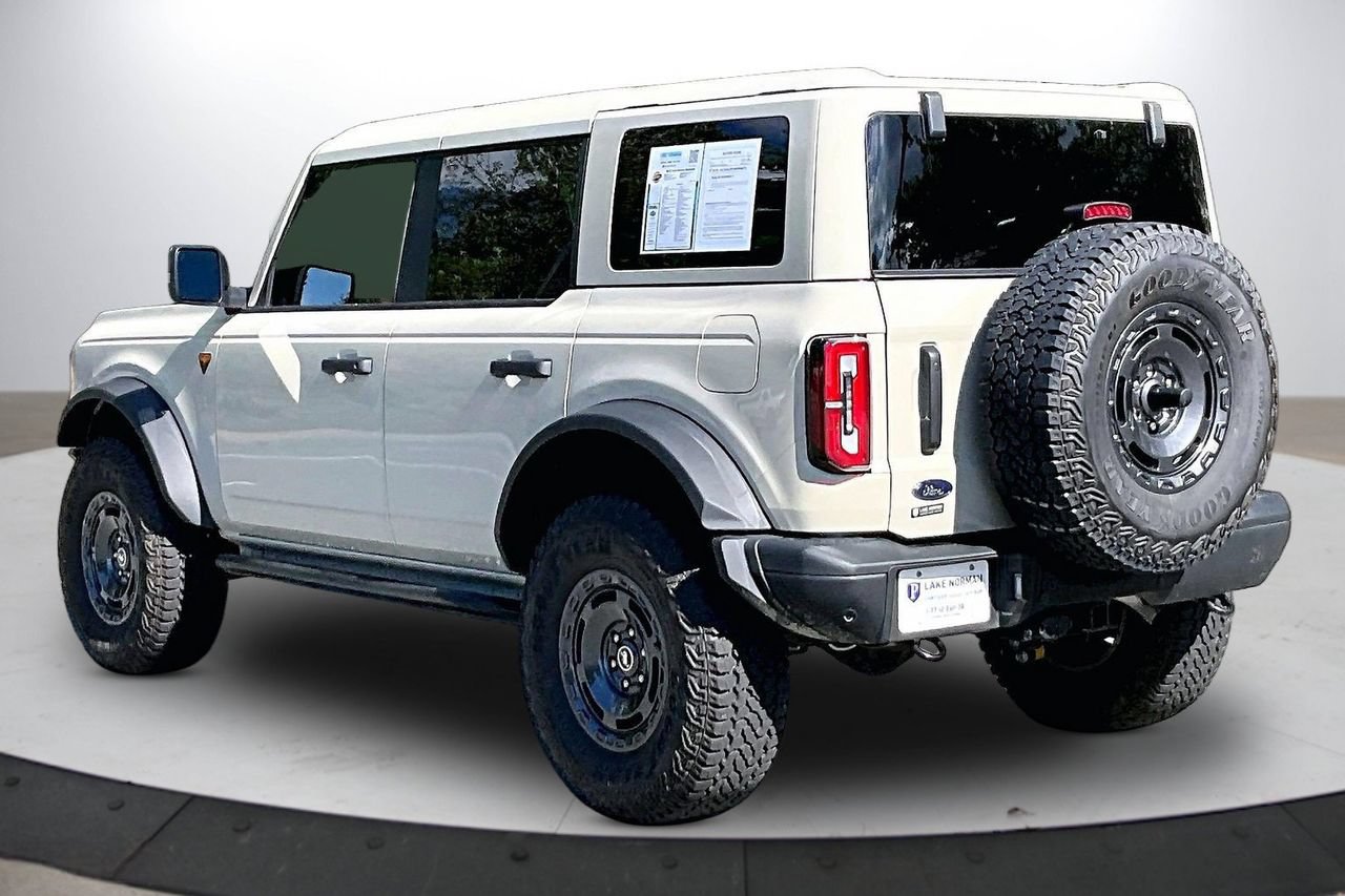 Used 2025 Ford Bronco Badlands AWD/4WD image 7