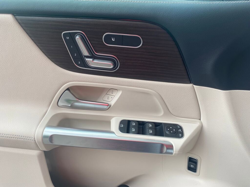 New 2026 Mercedes-Benz GLB 250 GLB 250 image 7