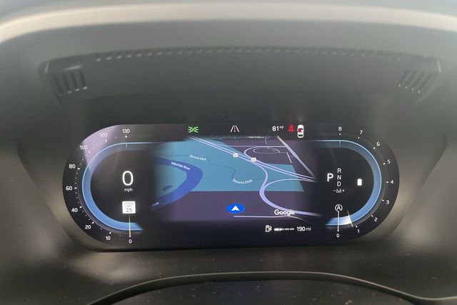 Used 2023 Volvo XC60 B5 Plus image 39