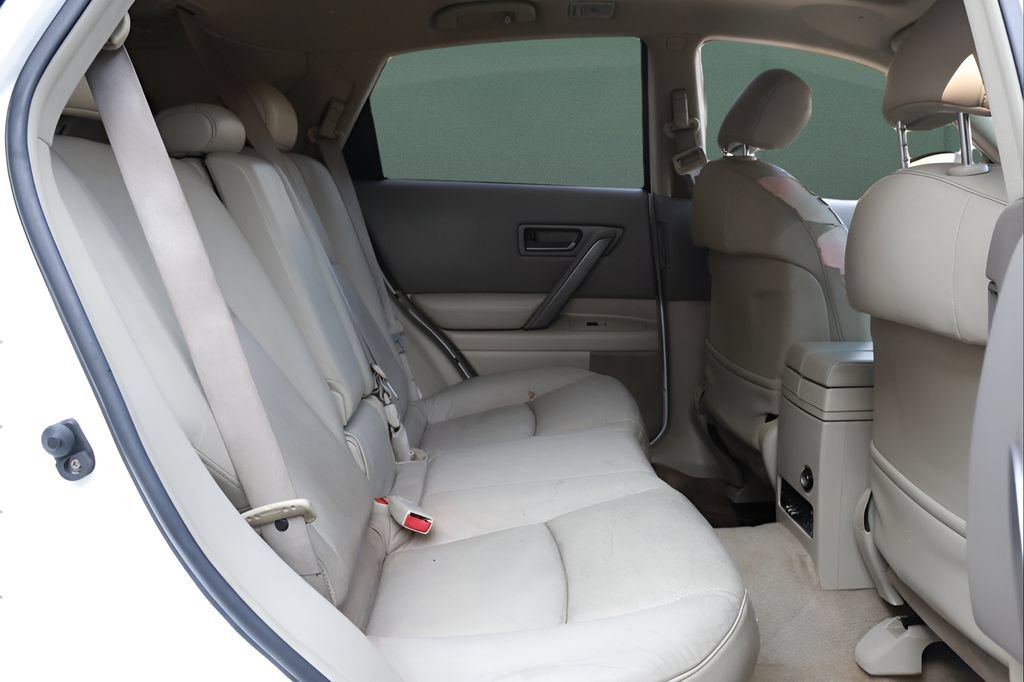 Used 2005 INFINITI FX35 AWD w/ (U01) Technology Pkg image 12