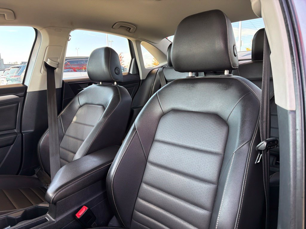 Used 2024 Volkswagen Jetta SE FWD image 12