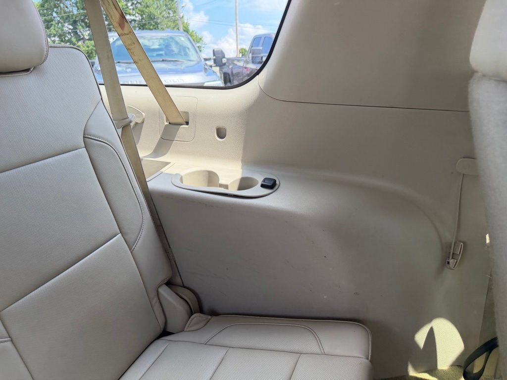 Used 2015 GMC Yukon XL Denali w/ Premium Package AWD/4WD image 41