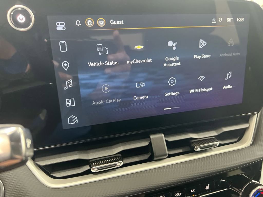 Used 2026 Chevrolet Equinox LT image 13