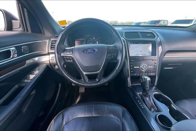 Used 2019 Ford Explorer Limited w/ Class III Trailer Tow Package image 8