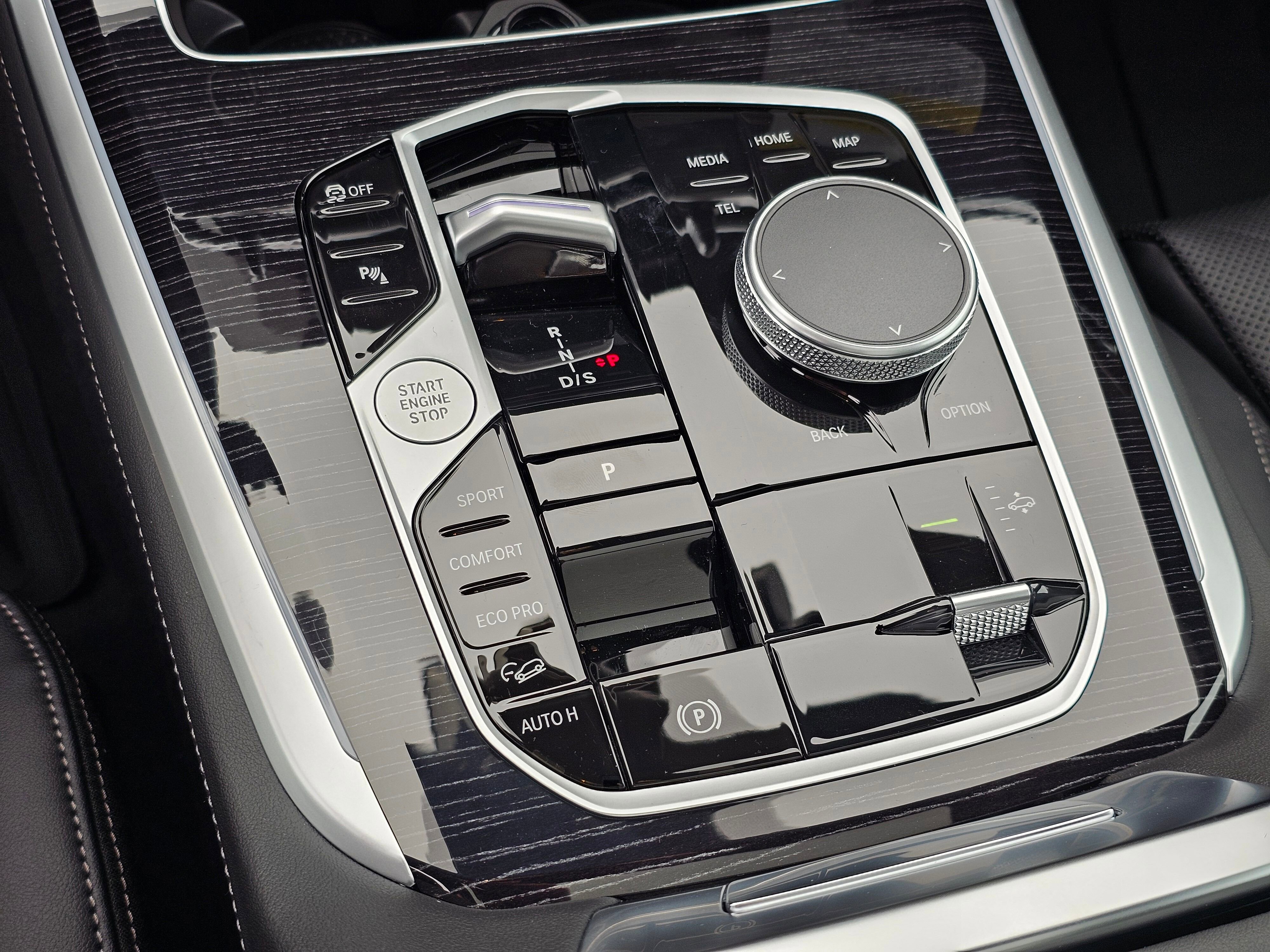 New 2026 BMW X5 xDrive40i w/ M Sport Package image 23