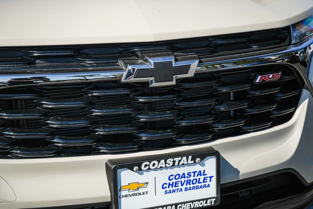New 2026 Chevrolet Trax RS w/ Sunroof Package FWD image 9