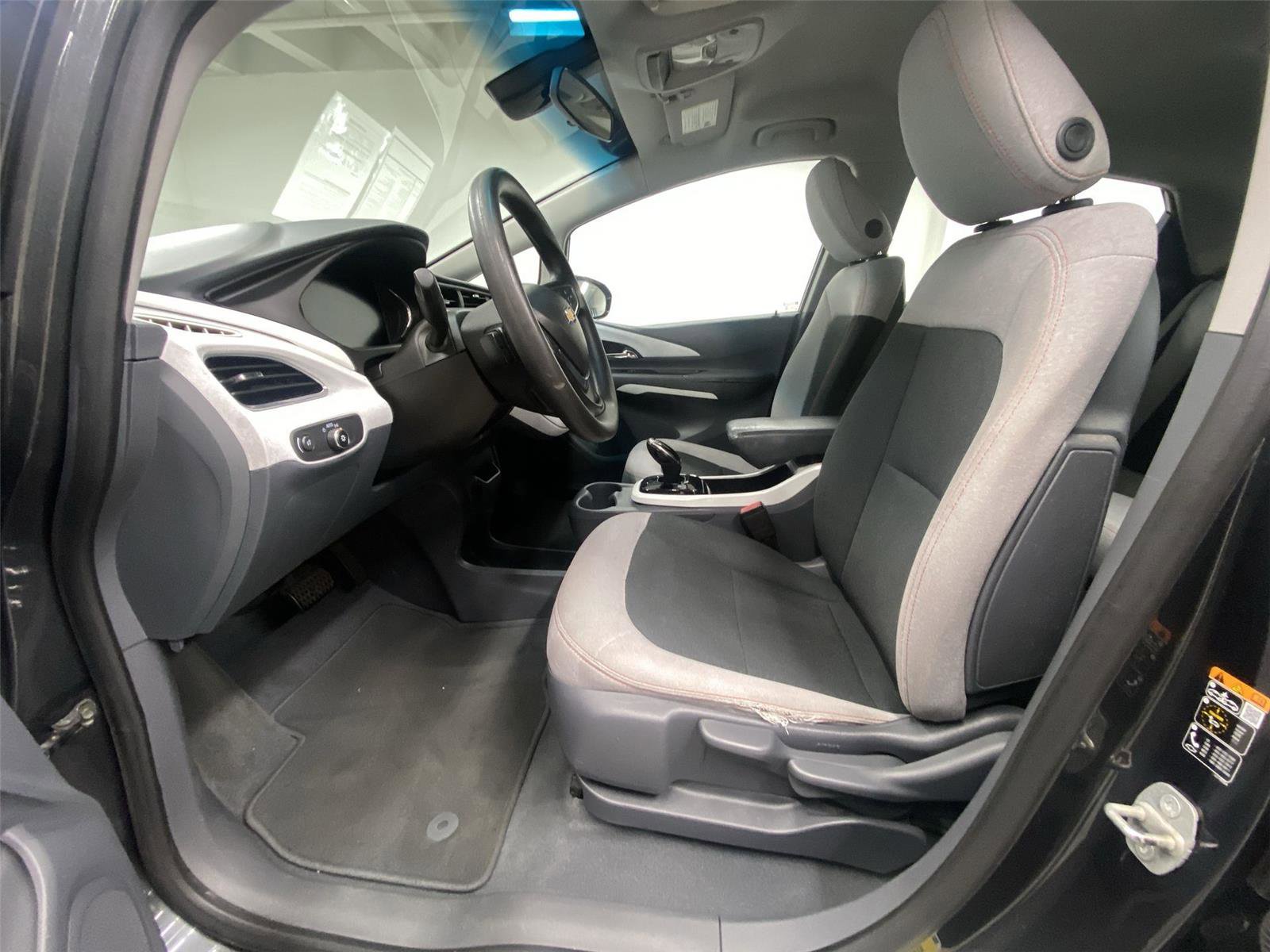 Used 2017 Chevrolet Bolt LT image 17