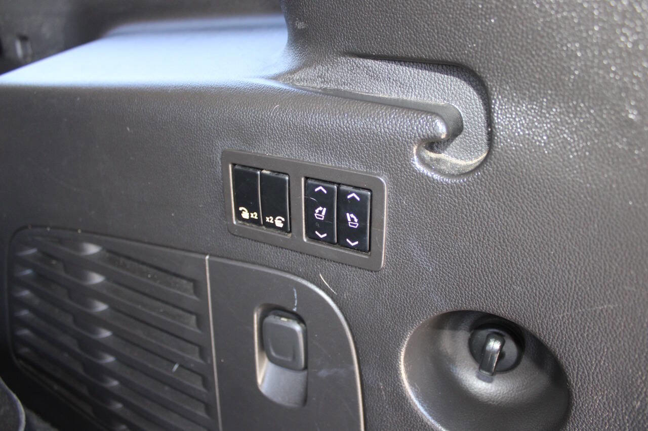 Used 2015 GMC Yukon XL SLT w/ Open Road Package image 31