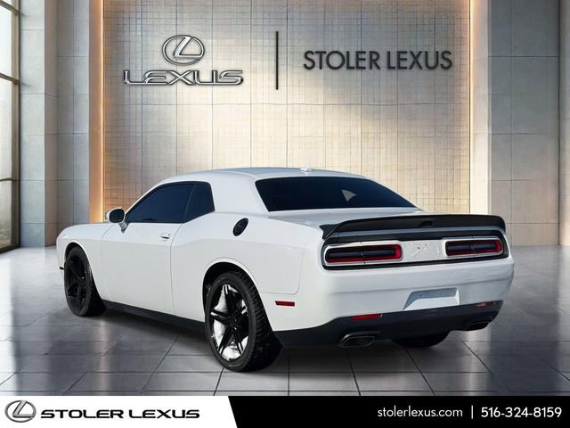 Used 2016 Dodge Challenger R/T Scat Pack w/ Leather Interior Group image 7
