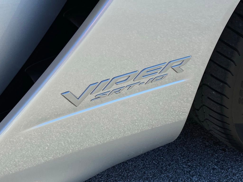Used 2003 Dodge Viper SRT-10 image 30