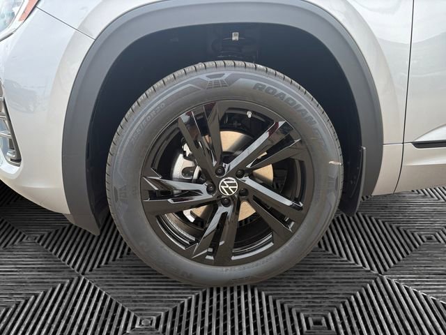 New 2026 Volkswagen Atlas Cross Sport SEL R-Line image 14