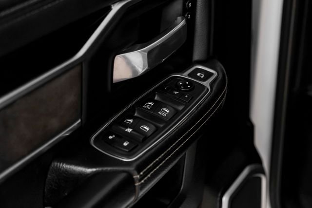 Used 2020 RAM 2500 Laramie w/ Night Edition AWD/4WD image 33
